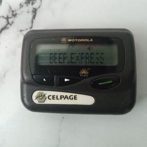 Vintage 90,s Beeper Motorola